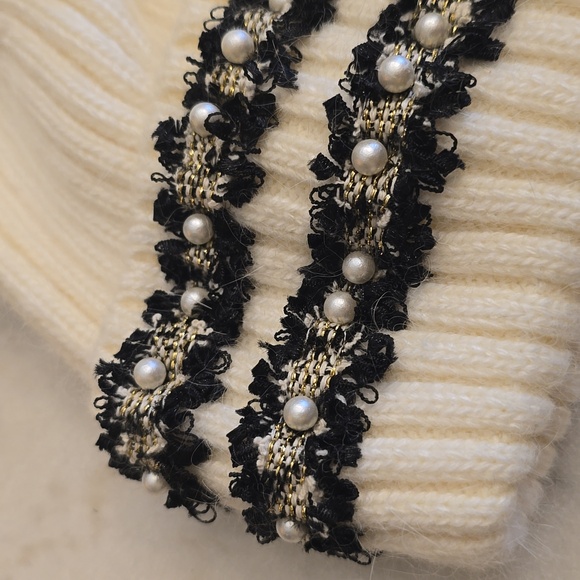 NWT GlamourPuss NYC Faux Fur Beaded Beanie - Picture 3 of 8